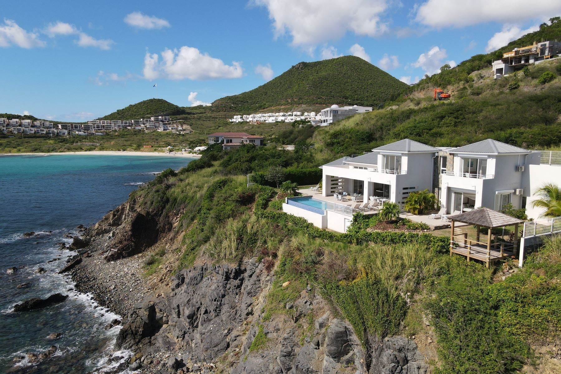 33. Single Family Homes for Sale at Villa Aqua Indigo Bay, St. Maarten